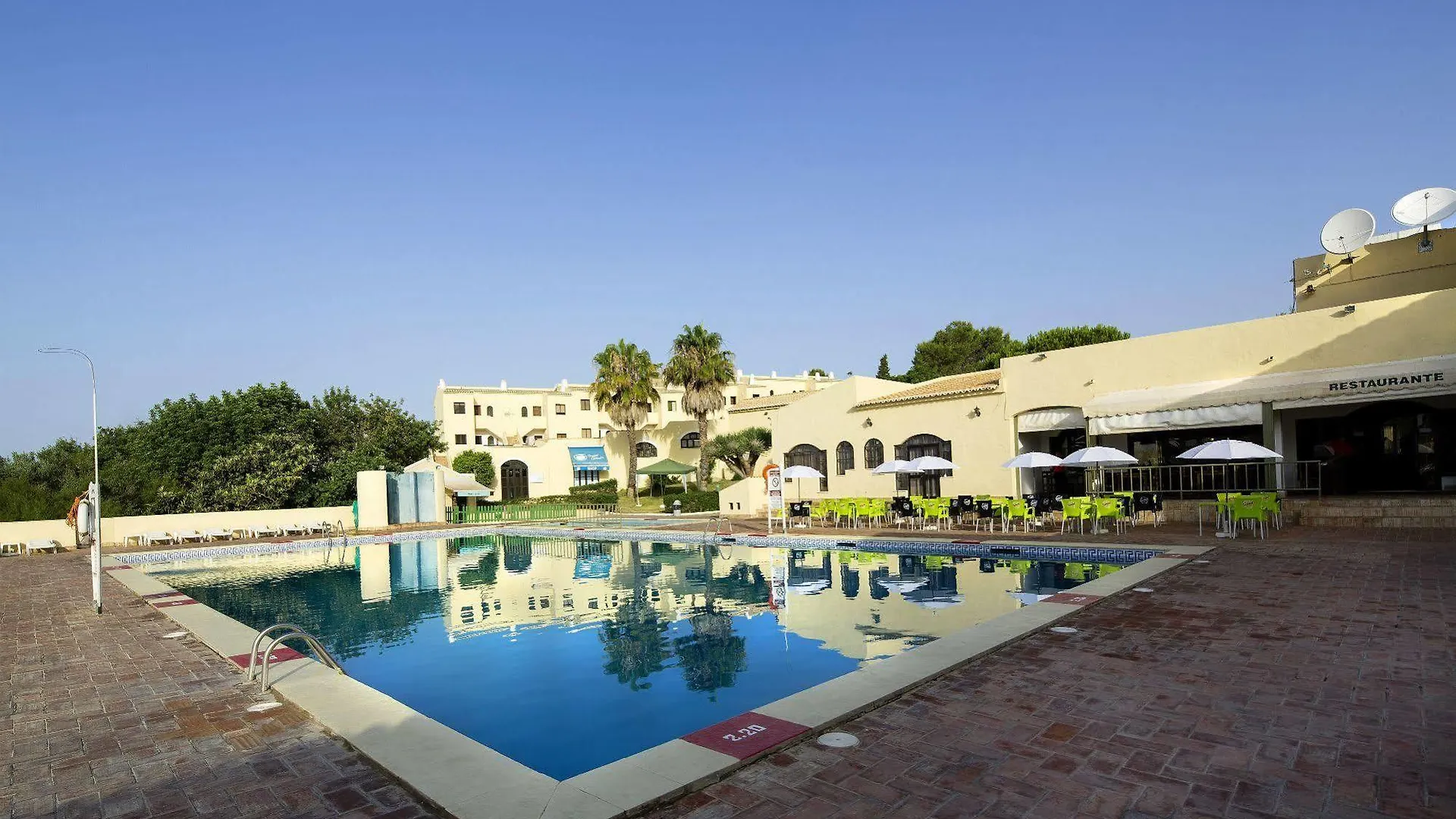 Alvor Clube Brisamar Aparthotel 3*,