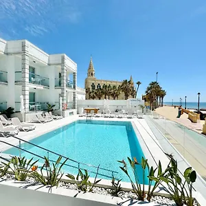 Apartahotel Marina Luz **